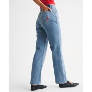 Abercrombie & Fitch 32×32 High Rise 90's Relaxed Curve Love Cowboy Boot Jean